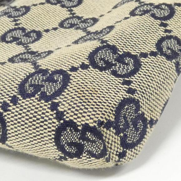 GUCCI Cream Fanny Pack - Picture 3 of 10